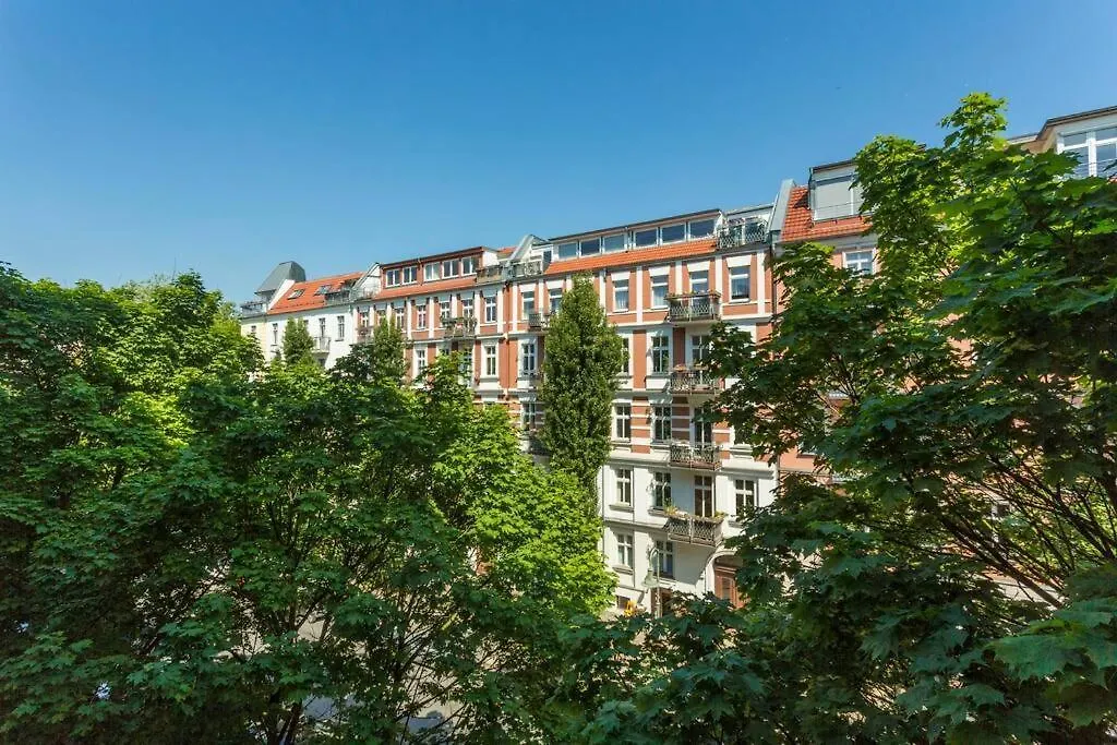 Nice & Charmy Apartment In Old Building Berlin